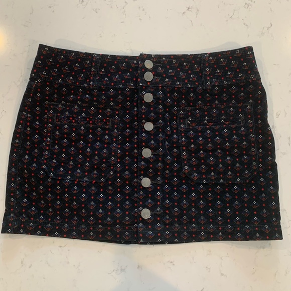 Free People Dresses & Skirts - 💛2x HP💛 We the Free Patterned Mini Skirt